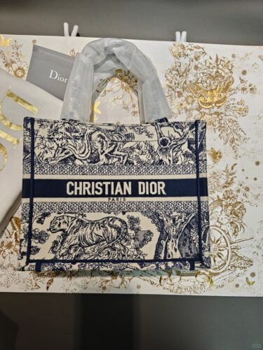 Dior Toile de Jouy Tote Medium photo review